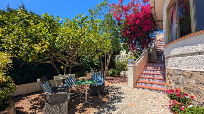 Image No.4-4 Bed Villa for sale