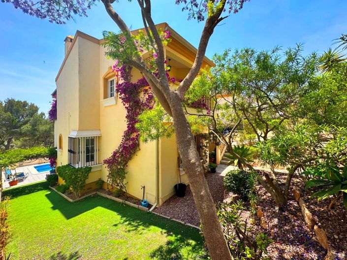 Image No.27-3 Bed Villa for sale