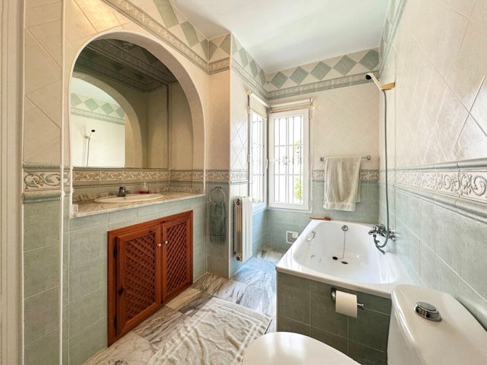 Image No.37-3 Bed Villa for sale