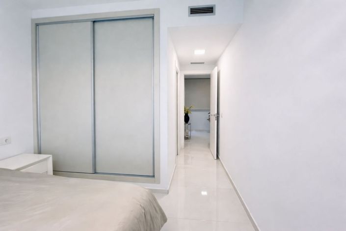 Image No.11-3 Bed Apartment for sale