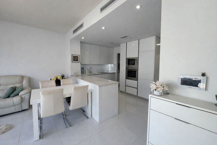 Image No.19-3 Bed Apartment for sale