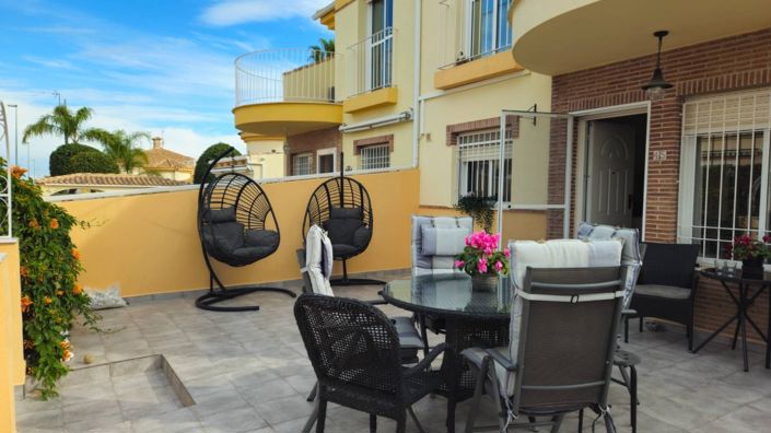 Image No.25-3 Bed Apartment for sale