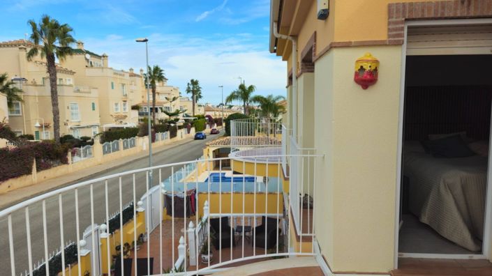 Image No.6-3 Bed Apartment for sale