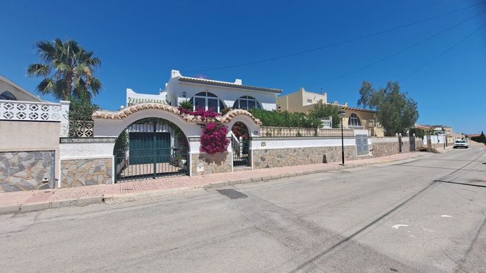 Image No.4-Villa de 3 chambres à vendre à Villamartin