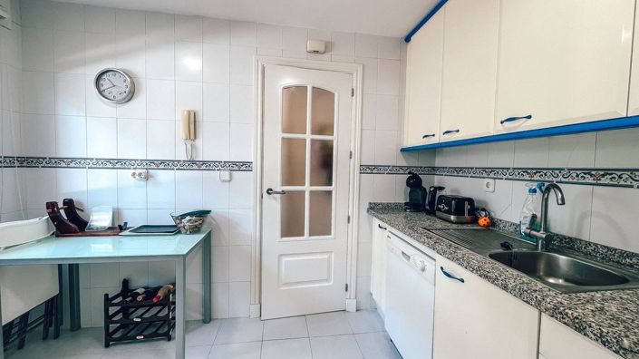 Image No.14-2 Bed Apartment for sale