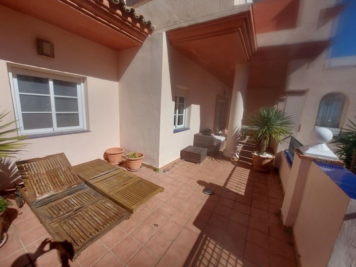 Image No.17-3 Bed Apartment for sale