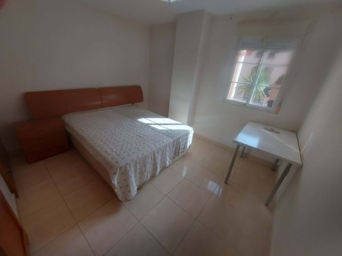 Image No.18-3 Bed Apartment for sale
