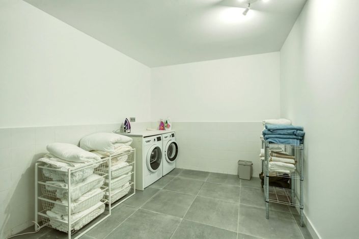 Image No.20-3 Bed Townhouse for sale