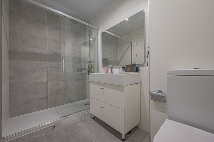 Image No.17-3 Bed Apartment for sale