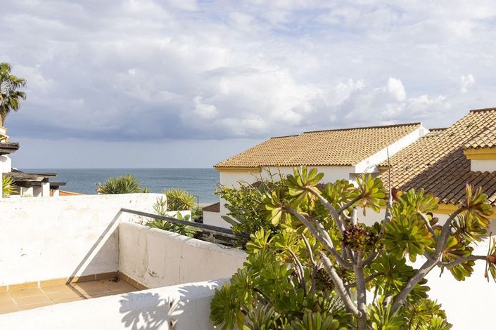 Image No.4-4 Bed Townhouse for sale