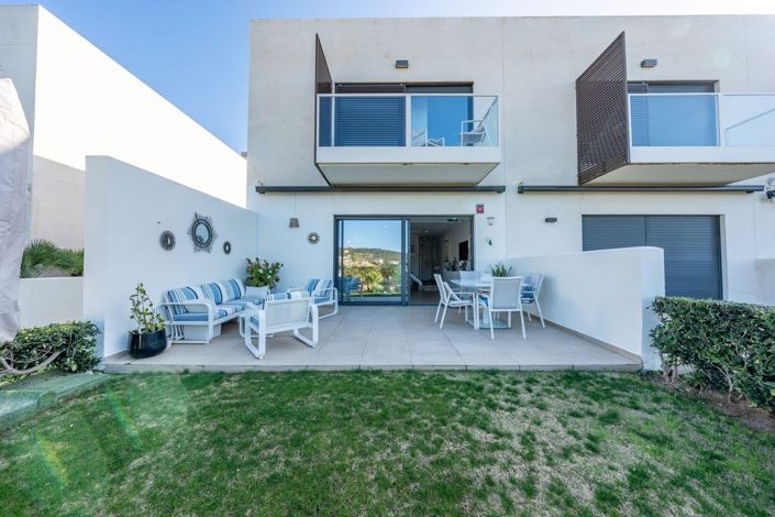 Image No.4-3 Bed Townhouse for sale
