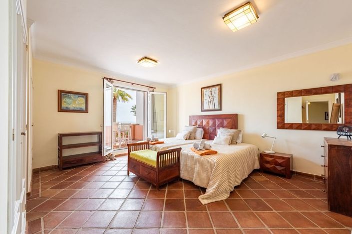 Image No.7-5 Bed Villa for sale