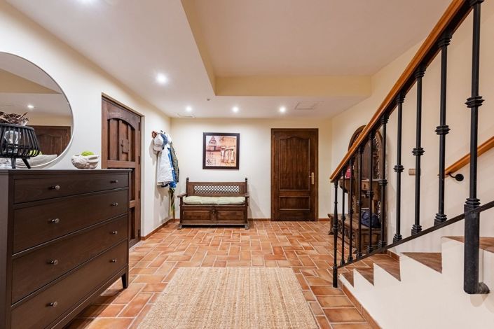 Image No.18-5 Bed Villa for sale