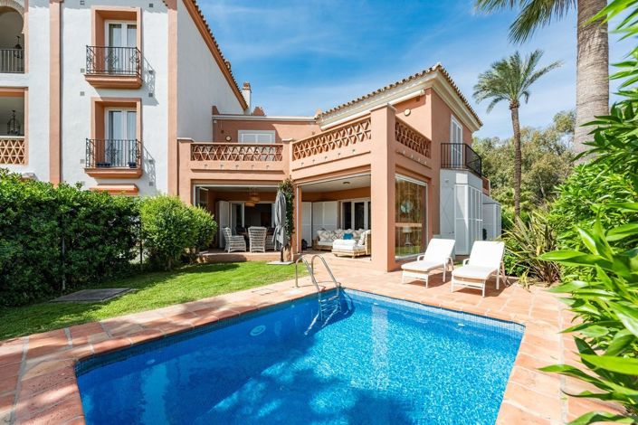 Image No.23-5 Bed Villa for sale