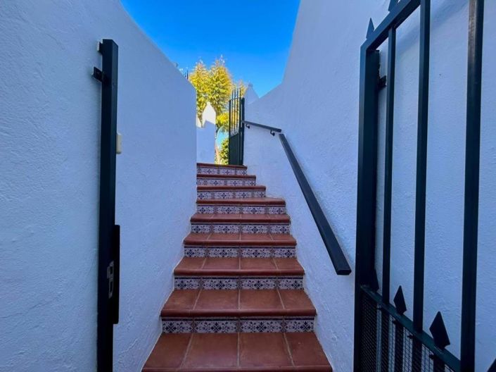 Image No.13-2 Bed Apartment for sale
