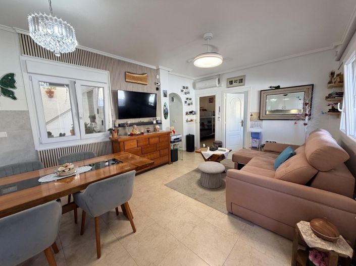 Image No.11-3 Bed Townhouse for sale
