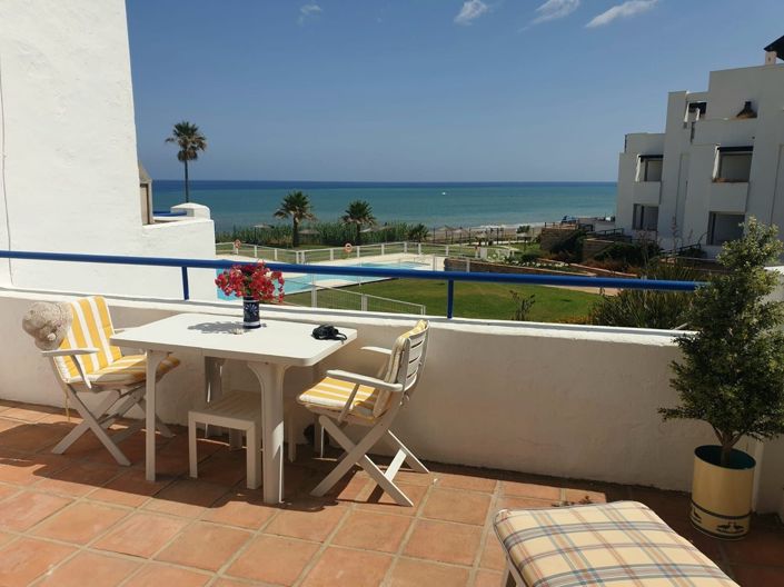 Image No.17-2 Bed Semi-Detached for sale