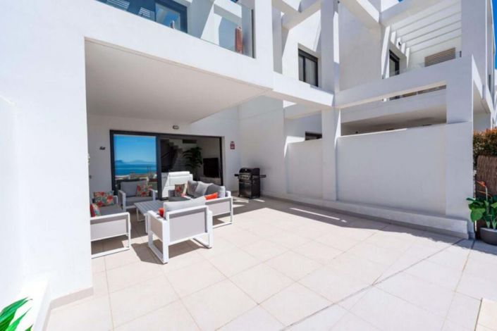 Image No.4-4 Bed Townhouse for sale