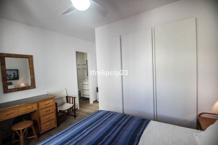 Image No.21-4 Bed Semi-Detached for sale