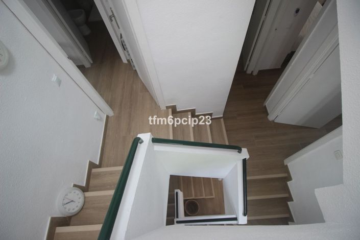 Image No.29-4 Bed Semi-Detached for sale