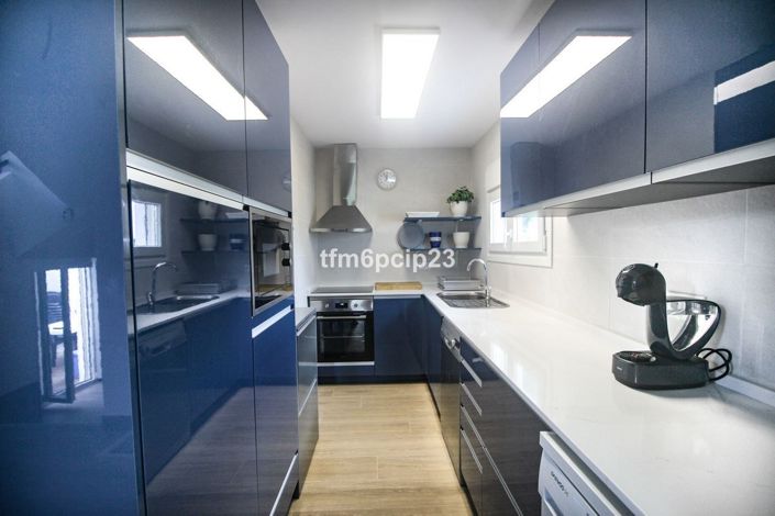 Image No.5-4 Bed Semi-Detached for sale