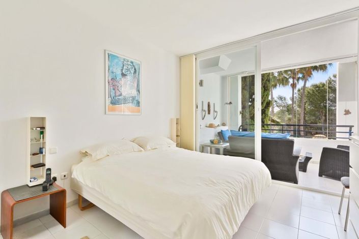 Image No.10-2 Bed Apartment for sale