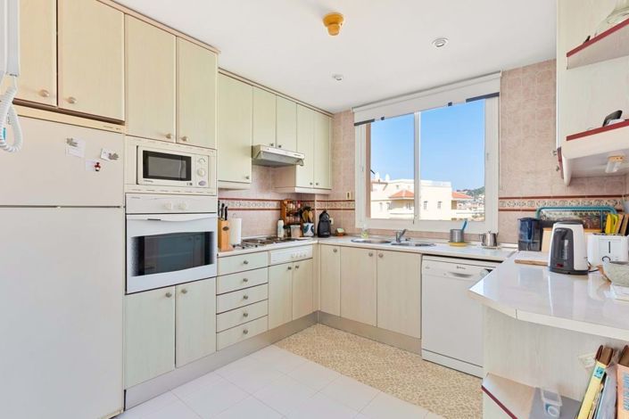 Image No.3-2 Bed Apartment for sale