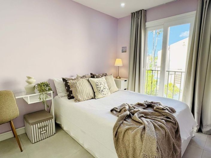 Image No.56-2 Bed Townhouse for sale