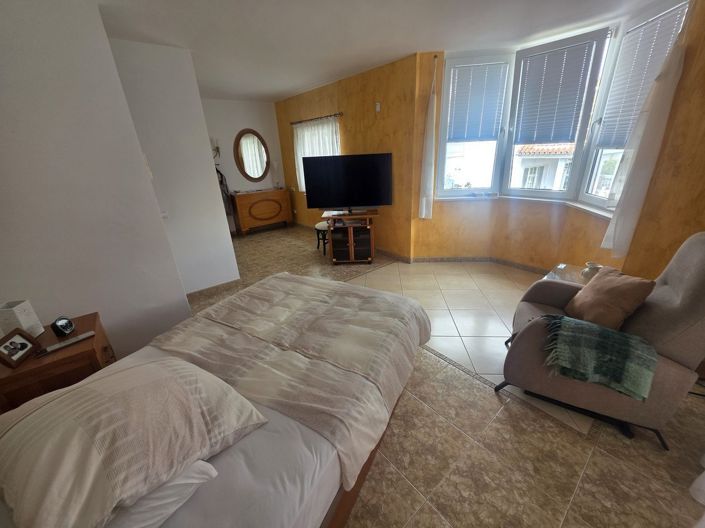Image No.22-2 Bed Villa for sale
