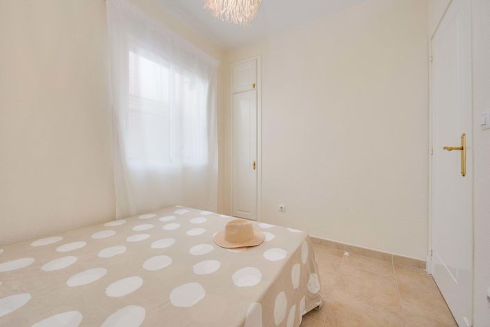 Image No.23-2 Bed Bungalow for sale