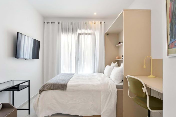 Image No.20-3 Bed Townhouse for sale