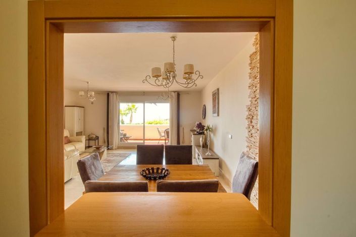 Image No.15-4 Bed Townhouse for sale