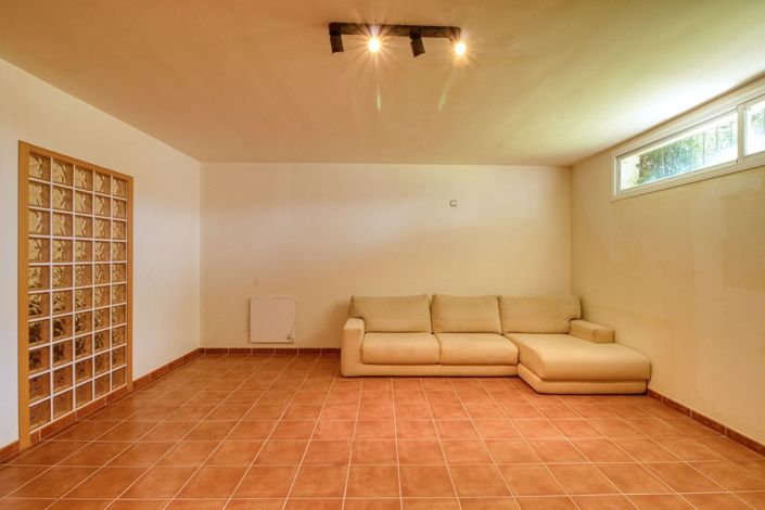 Image No.39-4 Bed Townhouse for sale