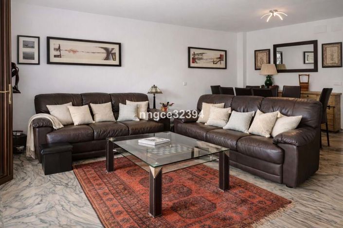 Image No.19-4 Bed Semi-Detached for sale