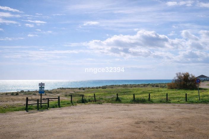 Image No.6-4 Bed Semi-Detached for sale