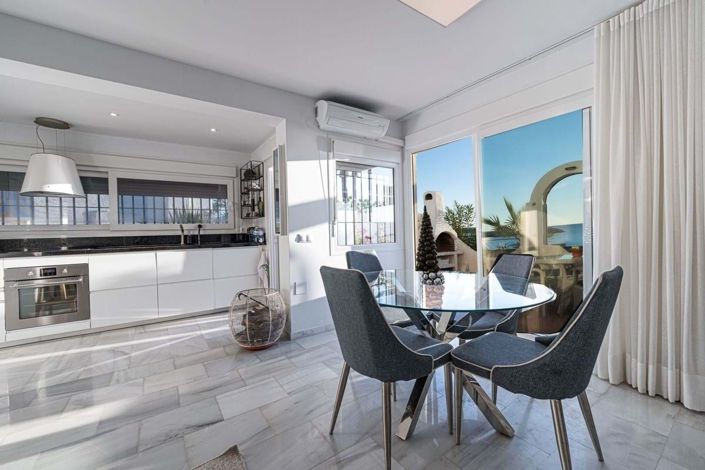 Image No.40-2 Bed Semi-Detached for sale