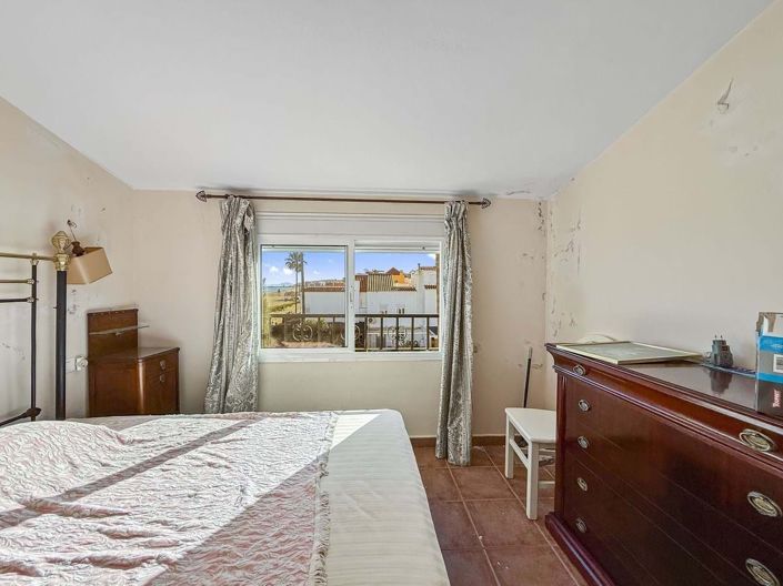 Image No.41-5 Bed Townhouse for sale
