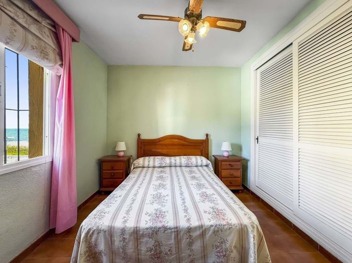Image No.49-5 Bed Townhouse for sale