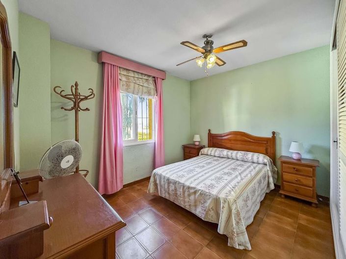 Image No.51-5 Bed Townhouse for sale