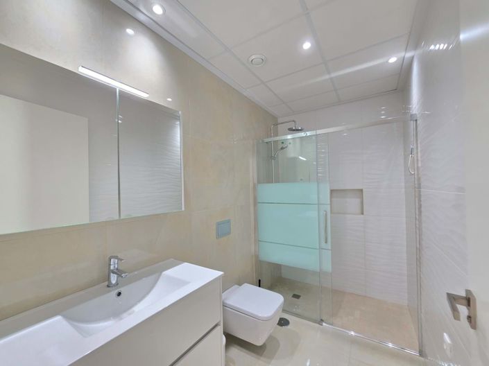 Image No.26-3 Bed Villa for sale