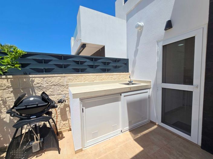 Image No.9-3 Bed Villa for sale