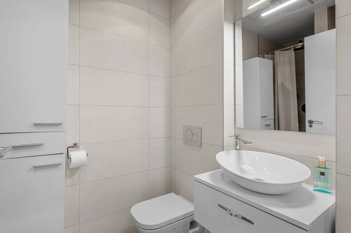Image No.21-2 Bed Apartment for sale