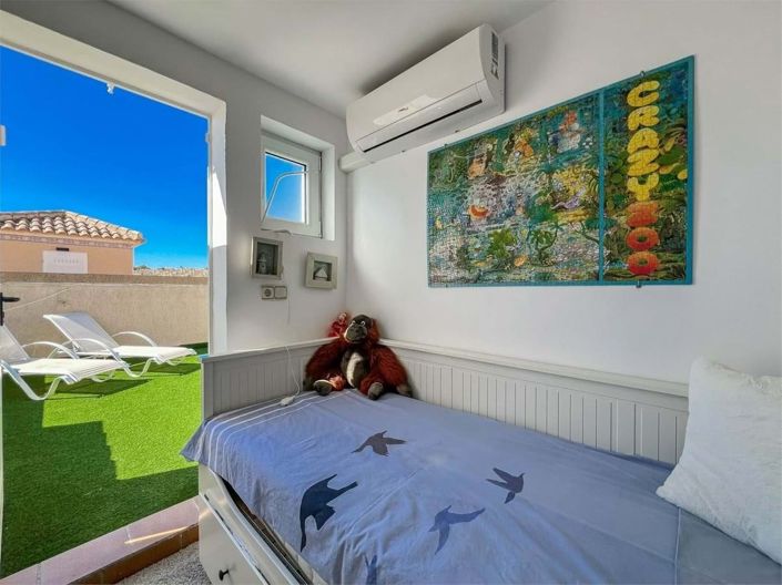 Image No.25-2 Bed Villa for sale