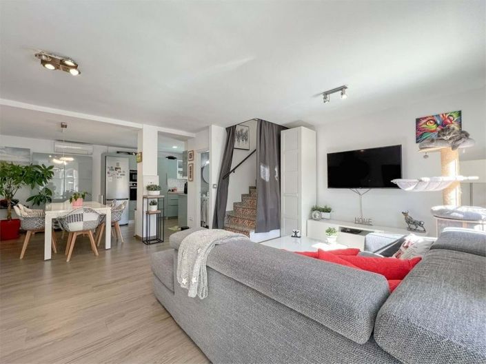 Image No.7-2 Bed Villa for sale