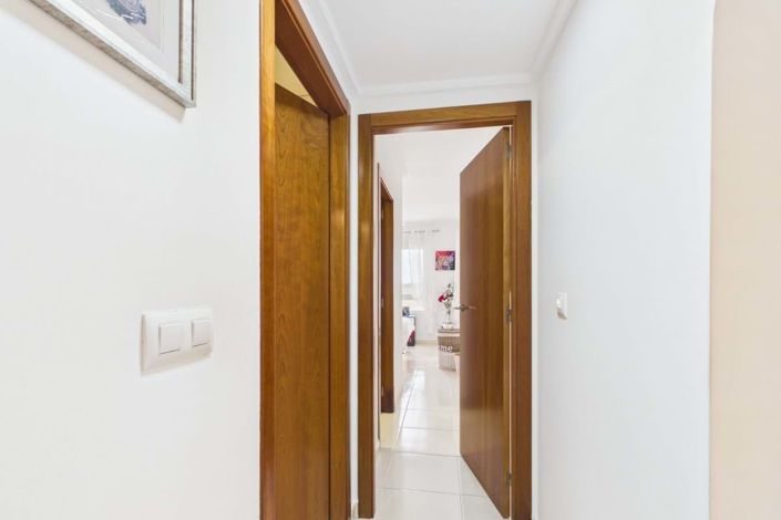 Image No.20-3 Bed Apartment for sale