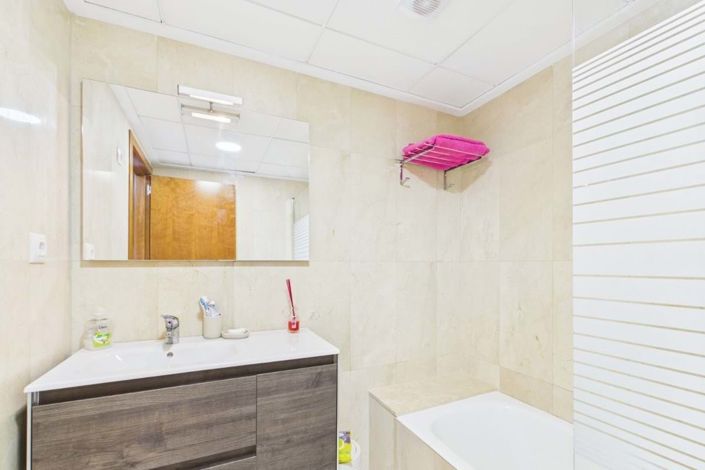 Image No.23-3 Bed Apartment for sale
