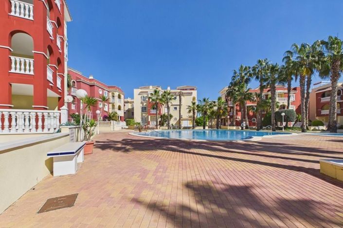 Image No.35-3 Bed Apartment for sale