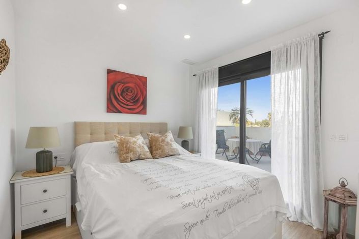 Image No.18-2 Bed Apartment for sale