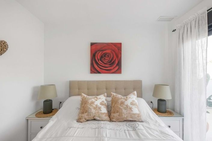 Image No.19-2 Bed Apartment for sale