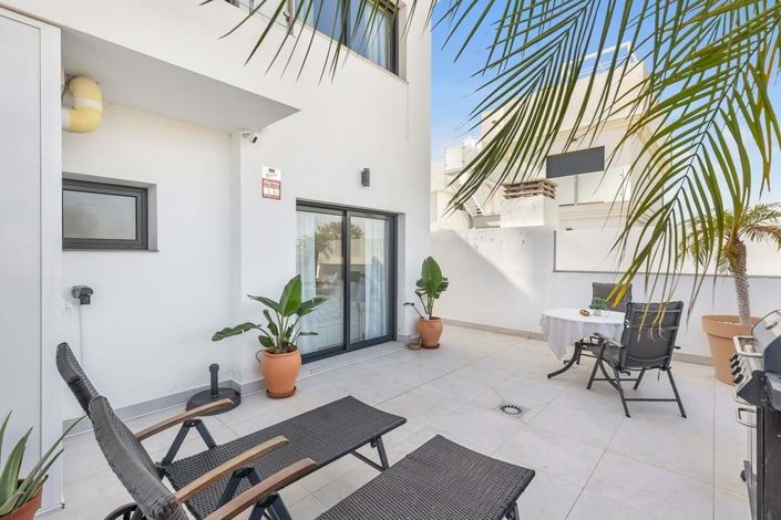 Image No.21-2 Bed Apartment for sale